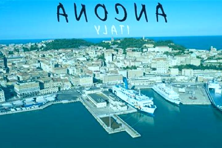 Emma, 31 — Escort in Giuliano Teatino, Italy