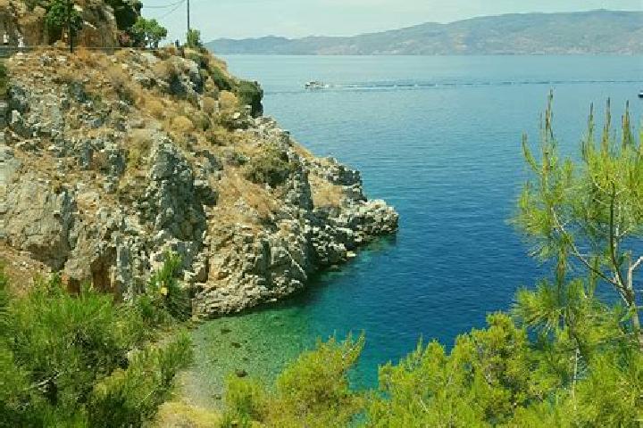 Emma, 31 — Escort in Kalogriana, Greece