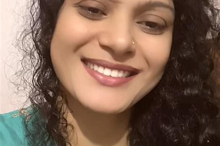 Emma, 31 — Escort in Limu Chah, Iran