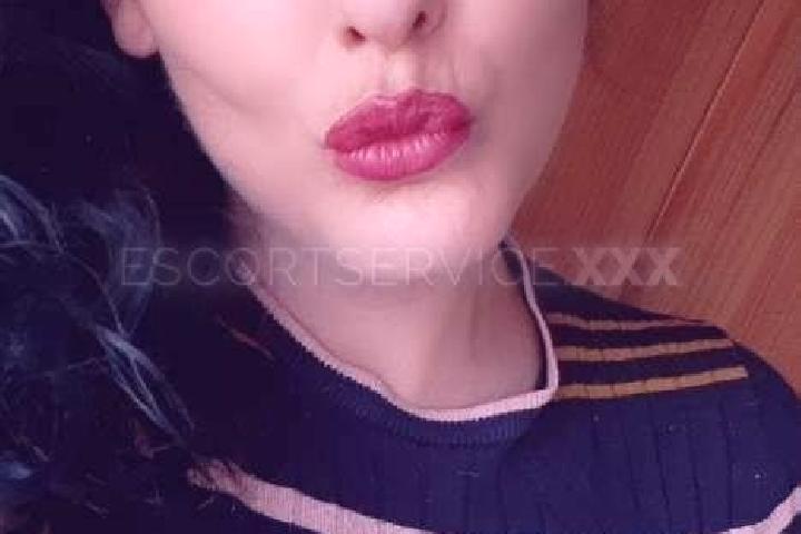 Emma, 31 — Escort in Norfolk, United States