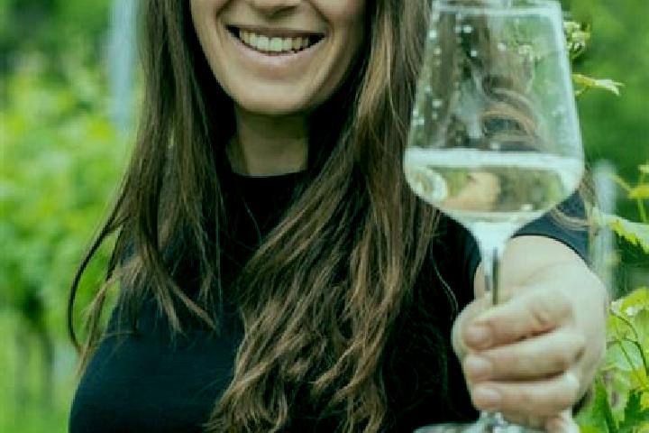 Emma, 31 — Escort in Sankt Paul im Lavanttal, Austria
