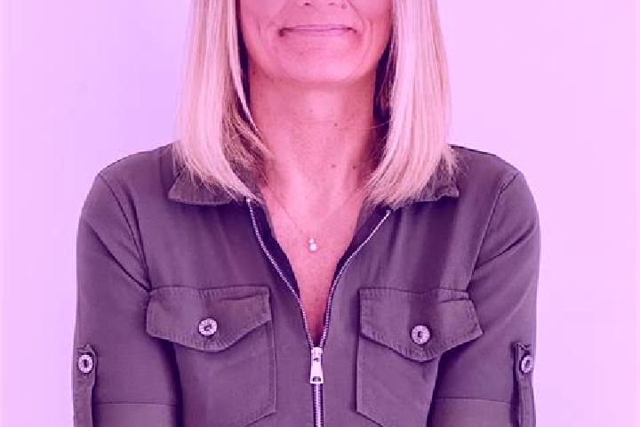 Emma, 31 — Escort in Servian, France