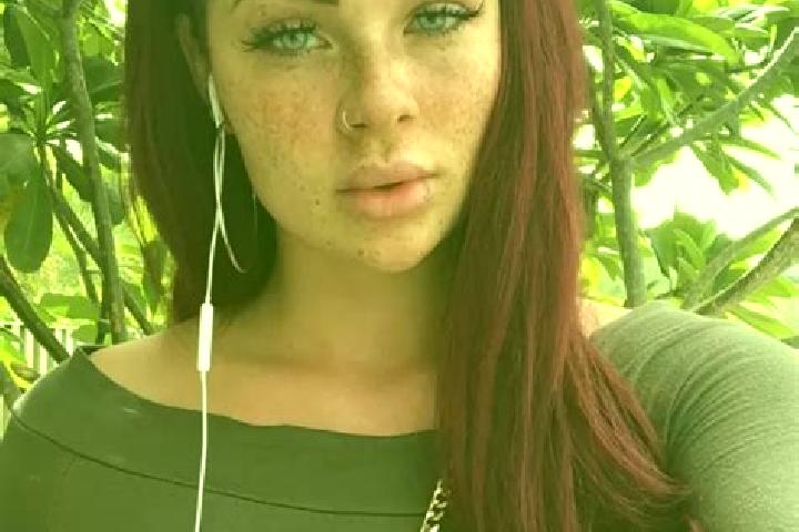 Emma, 32, a auburn dark-eyed caucasian companion based in Six-Fours-les-Plages. Offering Duos, Roleplay, OWO. Available for incall and outcall, day and eveni...