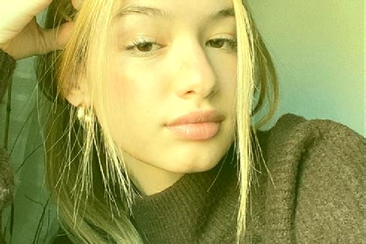 Emma, 32, a blonde brown-eyed european companion based in Koningbelo. Offering Erotic Massage, Deep French Kissing, Fetish. Available for incall and outcall,...
