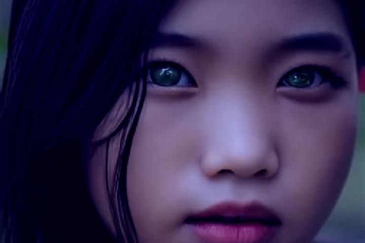 Emma, 32, a chestnut green-eyed asian companion based in Casale Cremasco. Offering Striptease, Massage, Travel Companion, Tantra. Available for incall and ou...
