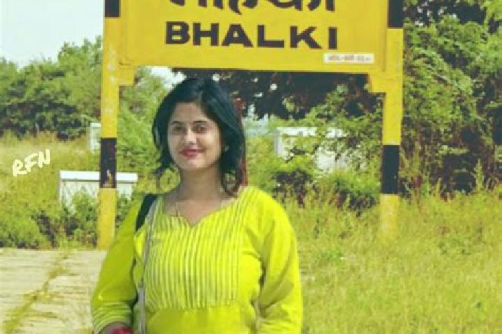 Emma, 32 — Escort in Bhalki, India