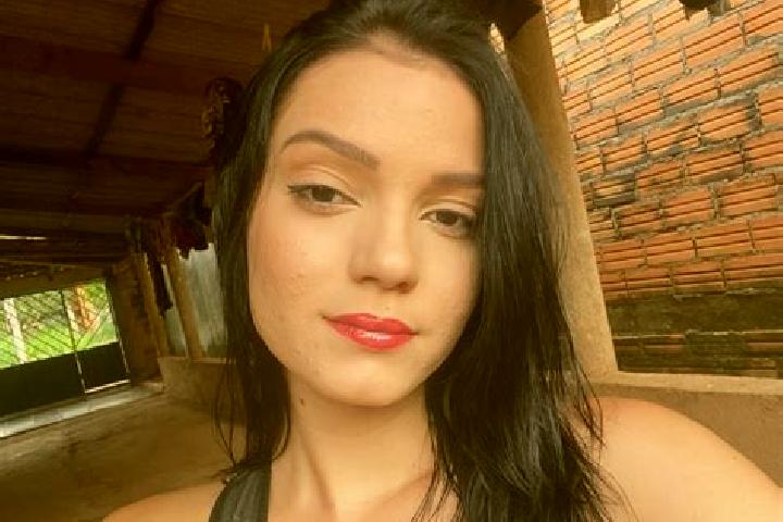 Emma, 32 — Escort in Canabrava do Norte, Brazil