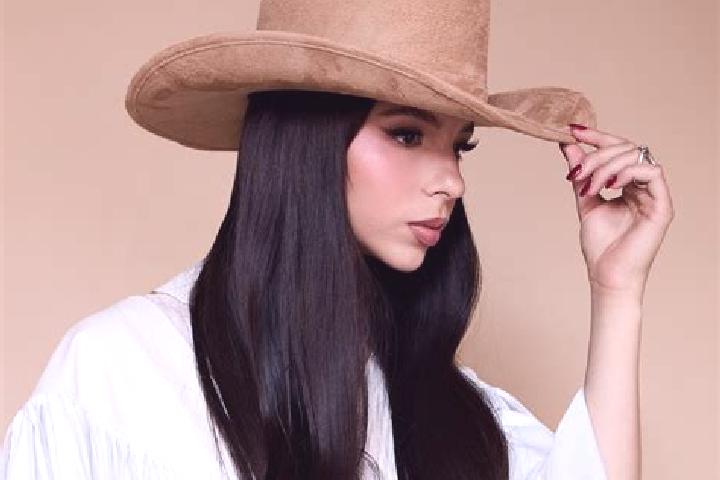Emma, 32 — Escort in Candido Aguilar, Mexico