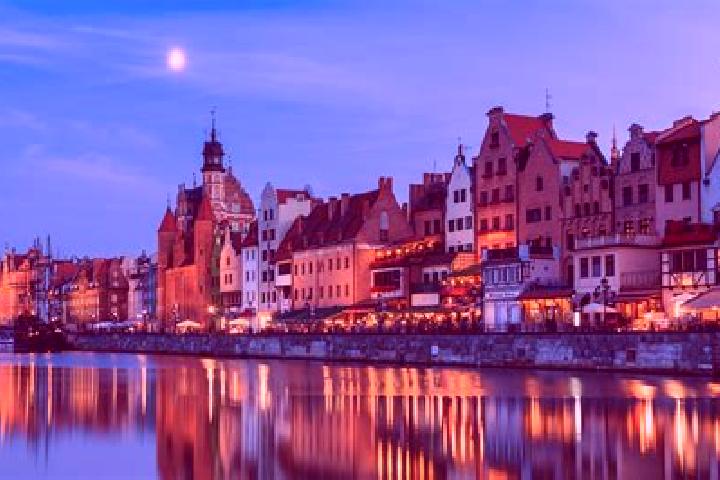 Emma, 32 — Escort in Gdansk, Poland