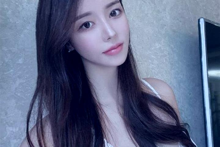 Emma, 32 — Escort in Hanjiashu, China
