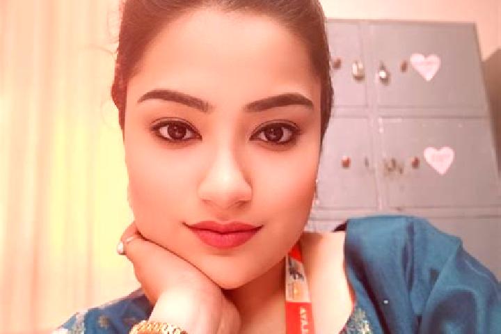 Emma, 32 — Escort in Jhanjharpur, India