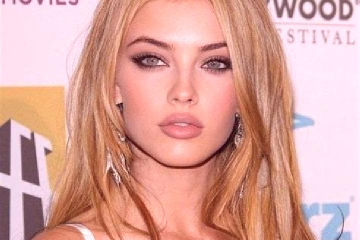 Emma, 33, a blonde hazel-eyed mixed companion based in Jagna. Offering Duos, Party Girl, Travel Companion. Available for incall and outcall, overnight bookin...