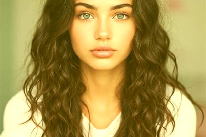 Emma, 33, a brunette grey-eyed mediterranean companion based in Chengxiao. Offering CIM, 69, OWO, Prostate Massage, Deep French Kissing. Available for incall...