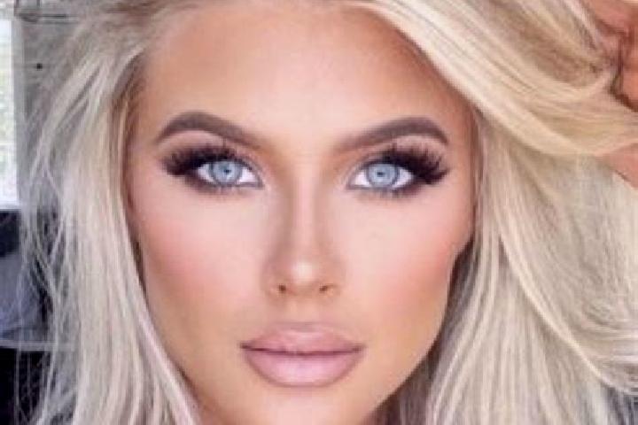 Emma, 33, a platinum blonde hazel-eyed middle eastern companion based in San Cebrian de Mazote. Offering Couples, 69, Duos. Available for incall and outcall,...