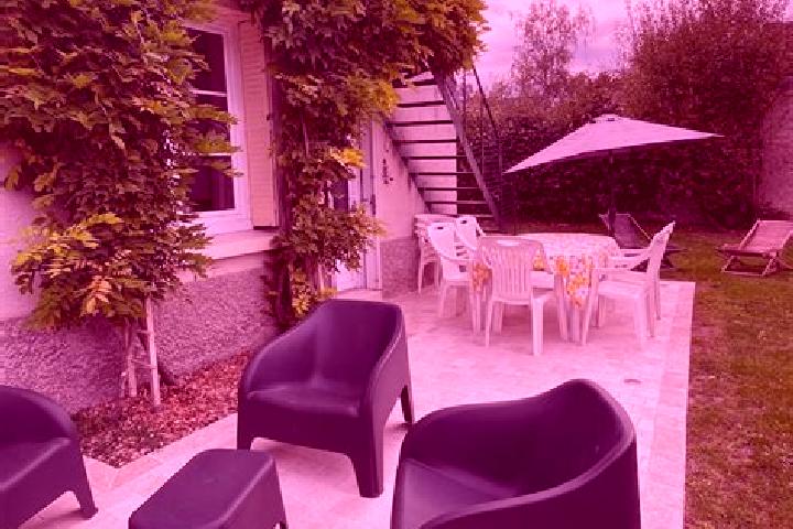 Emma, 33 — Escort in Bracieux, France