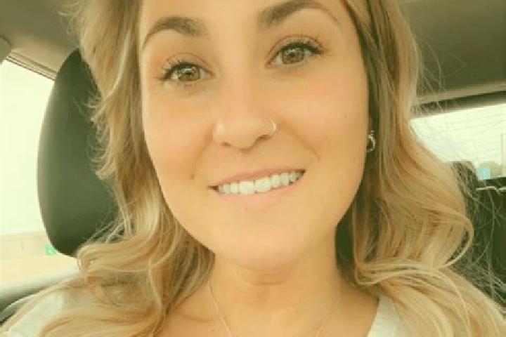 Emma, 33 — Escort in Clearview, United States
