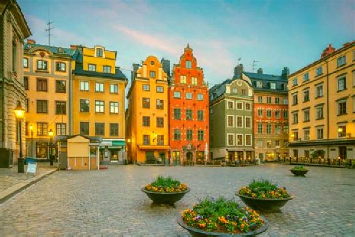 Emma, 33 — Escort in Kallby, Finland