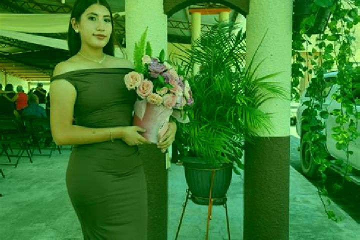 Emma, 33 — Escort in Nuevo Copaltepec, Mexico