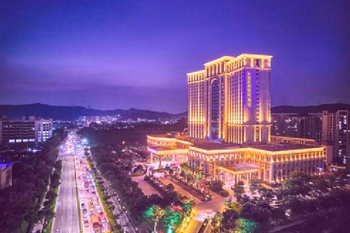 Emma, 33 — Escort in Tangxia, China