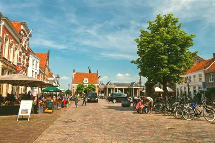 Emma, 33 — Escort in Veen, Netherlands