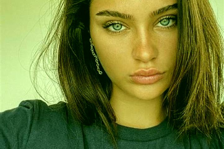 Emma, 34, a brunette blue-eyed slavic companion based in Crespina. Offering Massage, Travel Companion, BDSM. Available for incall and outcall, overnight book...