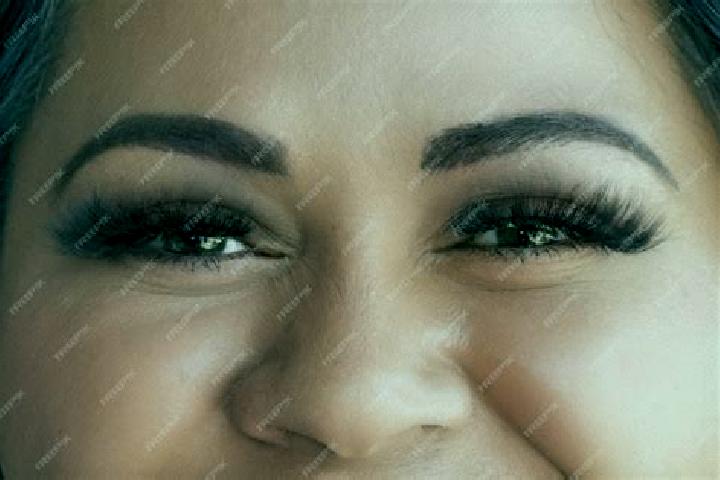 Emma, 34, a brunette green-eyed latina companion based in Naibonat. Offering Striptease, GFE, BDSM, 69. Available for incall and outcall, day and evening dates.