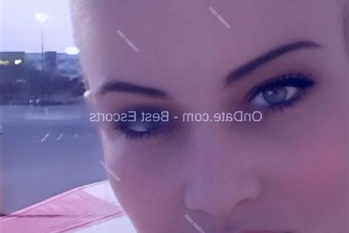 Emma, 34 — Escort in Bishagou, China