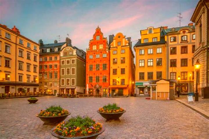 Emma, 34 — Escort in Gamla Uppsala, Sweden