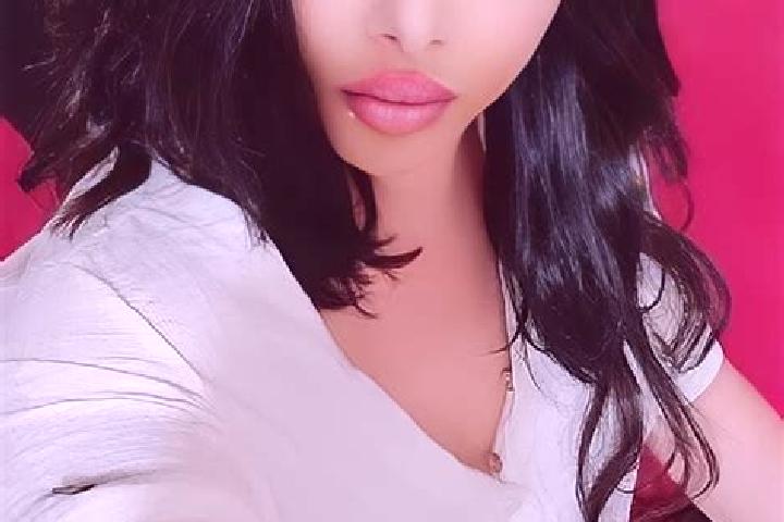 Emma, 34 — Escort in Santa Monica-Cella, Italy