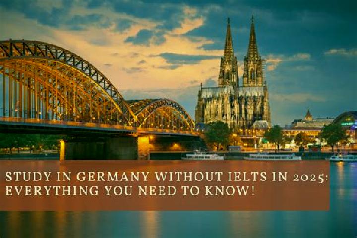 Emma, 34 — Escort in Siek, Germany