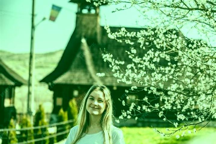 Emma, 34 — Escort in Sitani, Romania
