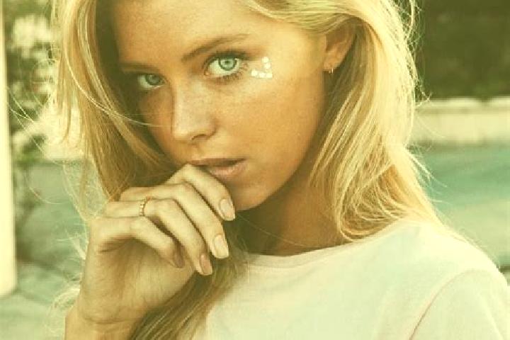 Emma, 35, a blonde blue-eyed middle eastern companion based in Tirawari. Offering Tantra, Prostate Massage, Party Girl. Available for incall and outcall, ove...