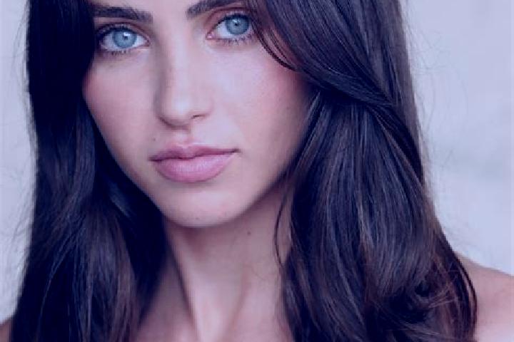 Emma, 35, a brunette blue-eyed caucasian companion based in Exaplatanos. Offering Tantra, Striptease, Massage, 69. Available for incall and outcall, day and ...