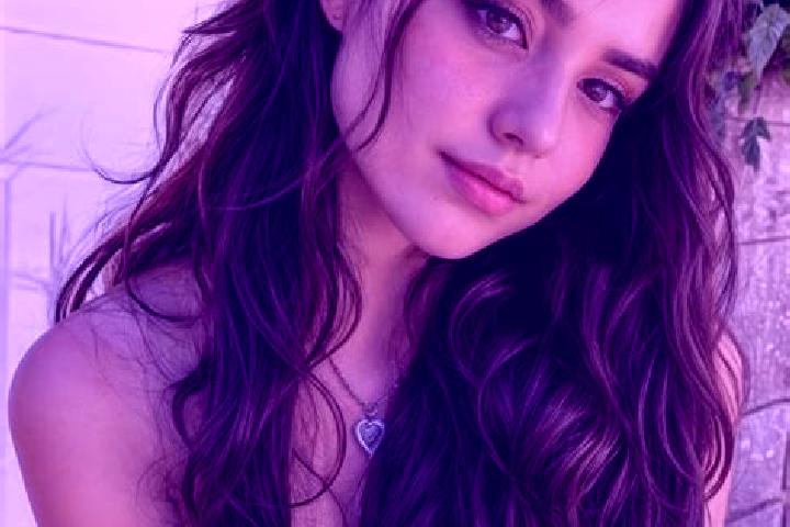 Emma, 35, a chestnut hazel-eyed mixed companion based in Saint-Prim. Offering GFE, Girlfriend Experience, Roleplay, BDSM. Available for incall and outcall, d...
