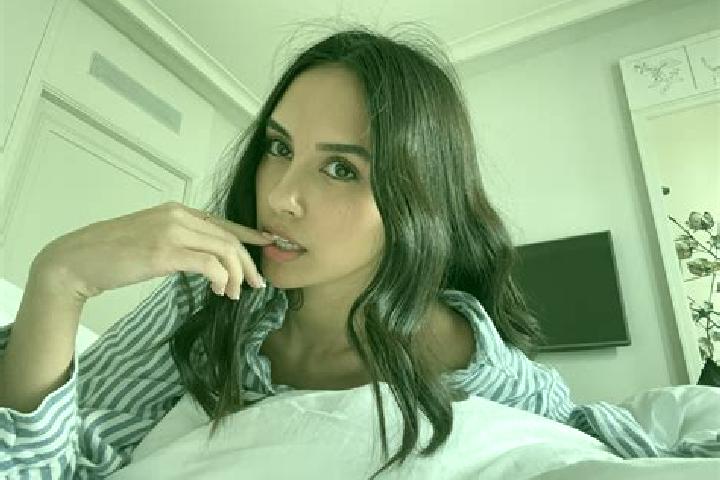 Emma, 35, a dark blonde amber-eyed ebony companion based in Yapleu. Offering Dinner Date, Travel Companion, Girlfriend Experience. Available for incall and o...
