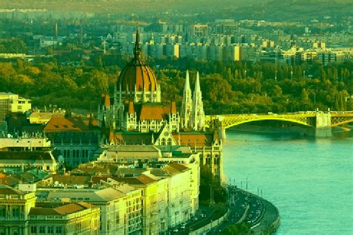 Emma, 35 — Escort in Budapest V. keruelet, Hungary
