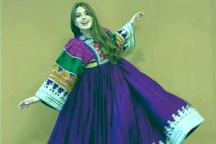 Emma, 35 — Escort in Fayzobod, Tajikistan