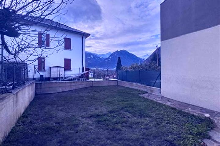 Emma, 35 — Escort in Gnosca, Switzerland