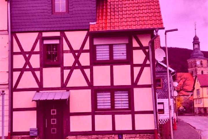 Emma, 35 — Escort in Obermassfeld-Grimmenthal, Germany