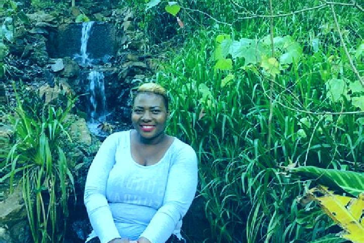 Emma, 35 — Escort in Penhalonga, Zimbabwe