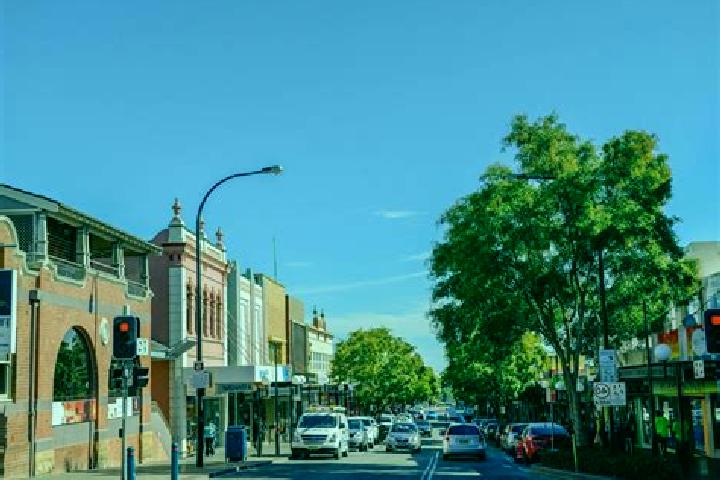 Emma, 35 — Escort in West Nowra, Australia