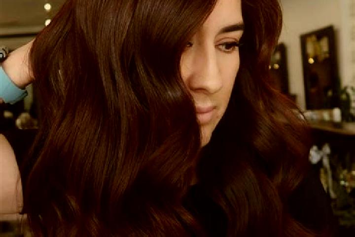 Emma, 36, a auburn dark-eyed ebony companion based in Eten. Offering A-Level, Party Girl, GFE. Available for incall and outcall, overnight bookings available.