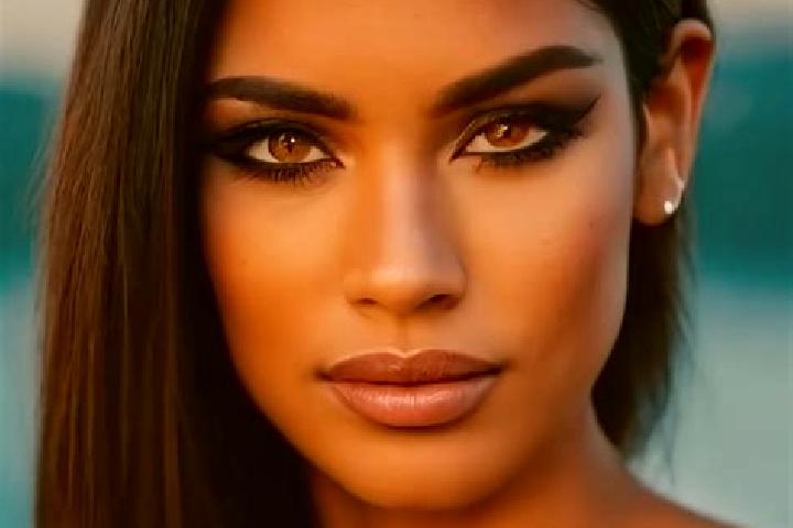 Emma, 36, a black brown-eyed latina companion based in Karapinar. Offering 69, A-Level, Roleplay. Available for incall and outcall, day and evening dates.