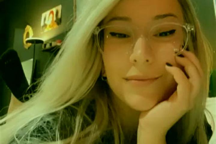 Emma, 36, a blonde grey-eyed latina companion based in Yili. Offering Girlfriend Experience, CIM, Roleplay. Available for incall and outcall, day and evening...