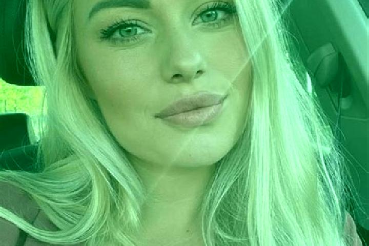 Emma, 36, a blonde hazel-eyed latina companion based in Piartal. Offering Striptease, Massage, Domination, Erotic Massage. Available for incall and outcall, ...