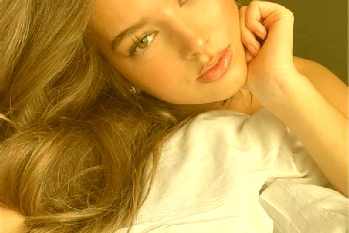 Emma, 36, a brunette hazel-eyed european companion based in Mariastaden. Offering Overnight, Girlfriend Experience, OWO, CIM. Available for incall and outcal...