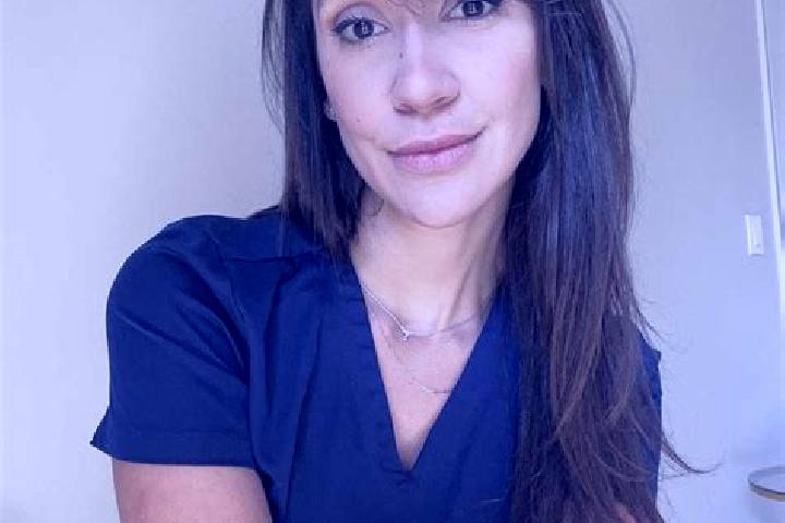 Emma, 36, a dark blonde green-eyed indian companion based in Santa Cruz Zacatzontetla. Offering Massage, Erotic Massage, A-Level, Party Girl. Available for i...