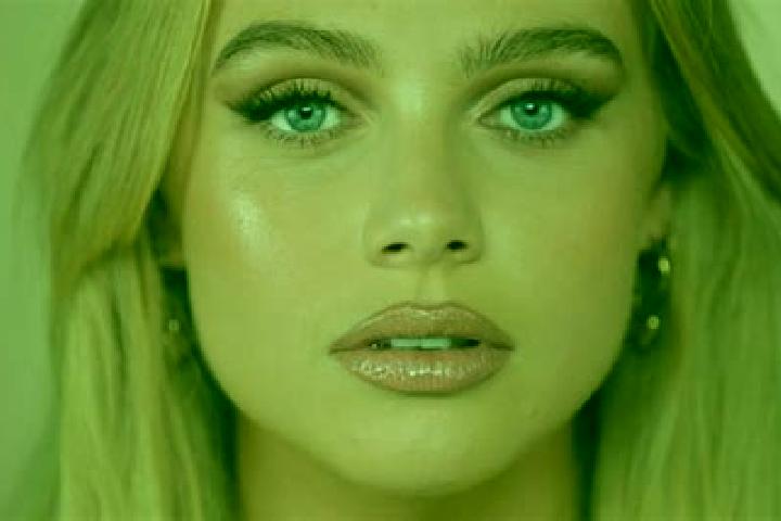 Emma, 36, a platinum blonde blue-eyed caucasian companion based in Sao Miguel dos Milagres. Offering GFE, BDSM, Erotic Massage. Available for incall and outc...