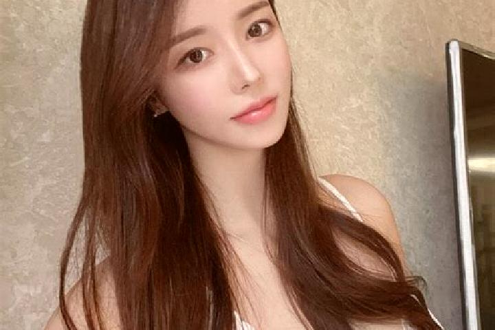 Emma, 36 — Escort in Anzihao, China