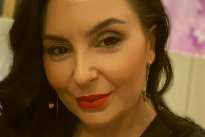 Emma, 36 — Escort in Copalau, Romania